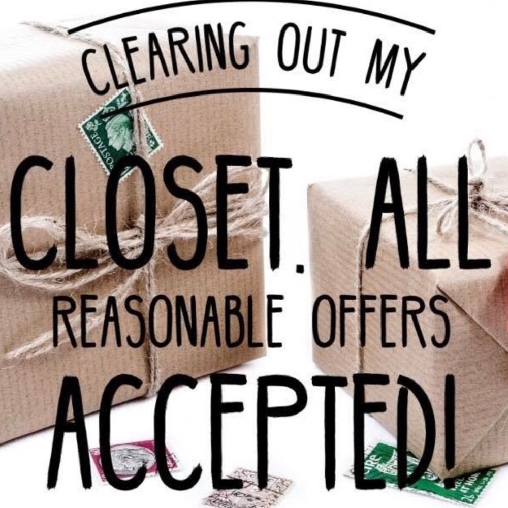IT’S CLOSET CLEAR OUT TIME!! Whew hoo!! 🙌🏻👏🏻☺️